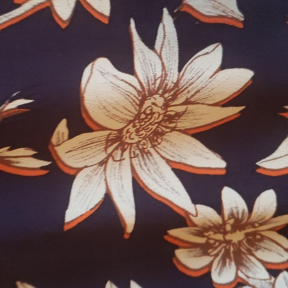 Dress - Picture 4 of 4